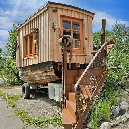 캠프장 Tiny Boat Berta *